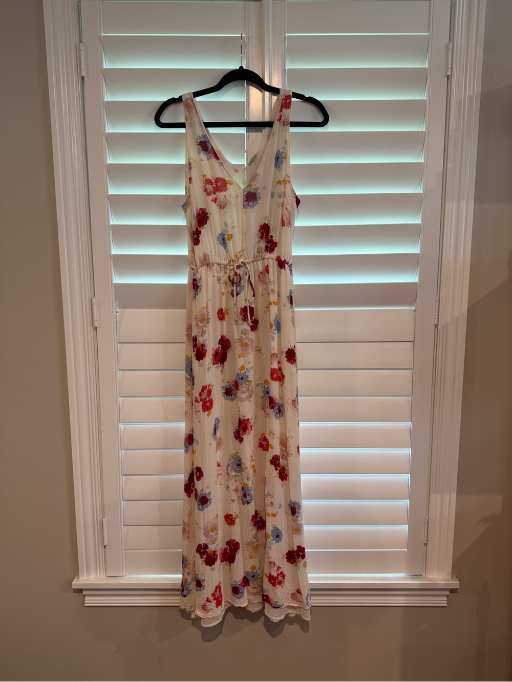 Lucky Brand White Floral V-Neck Maxi Dress with Red, Blue & Yellow Accents